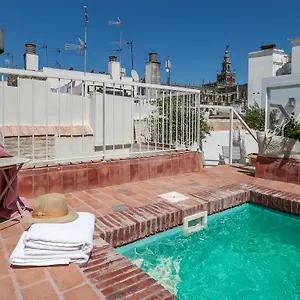 Tomas Ibarra Pool & Luxury Apartment Sevilla